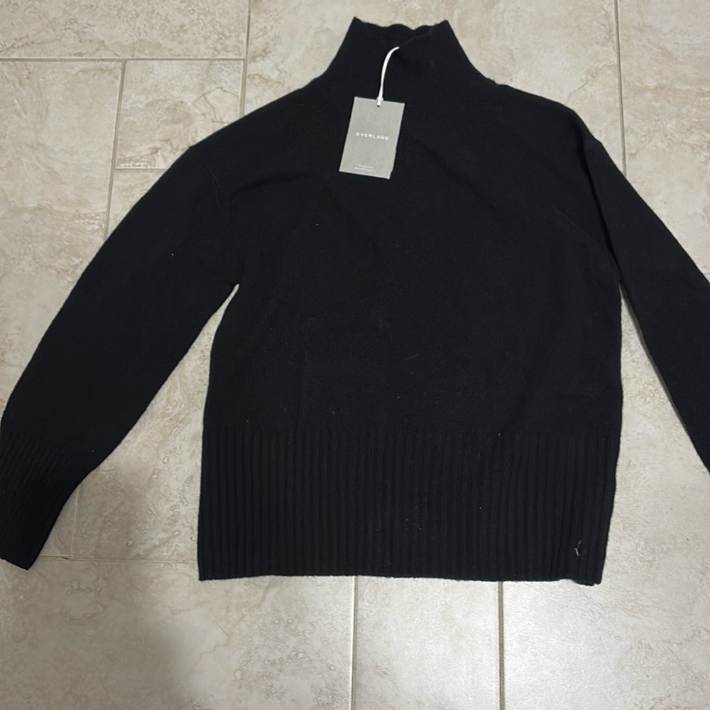 Cashmere sweater new with tags